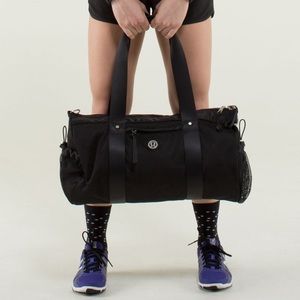 Lululemon Run On Duffel
